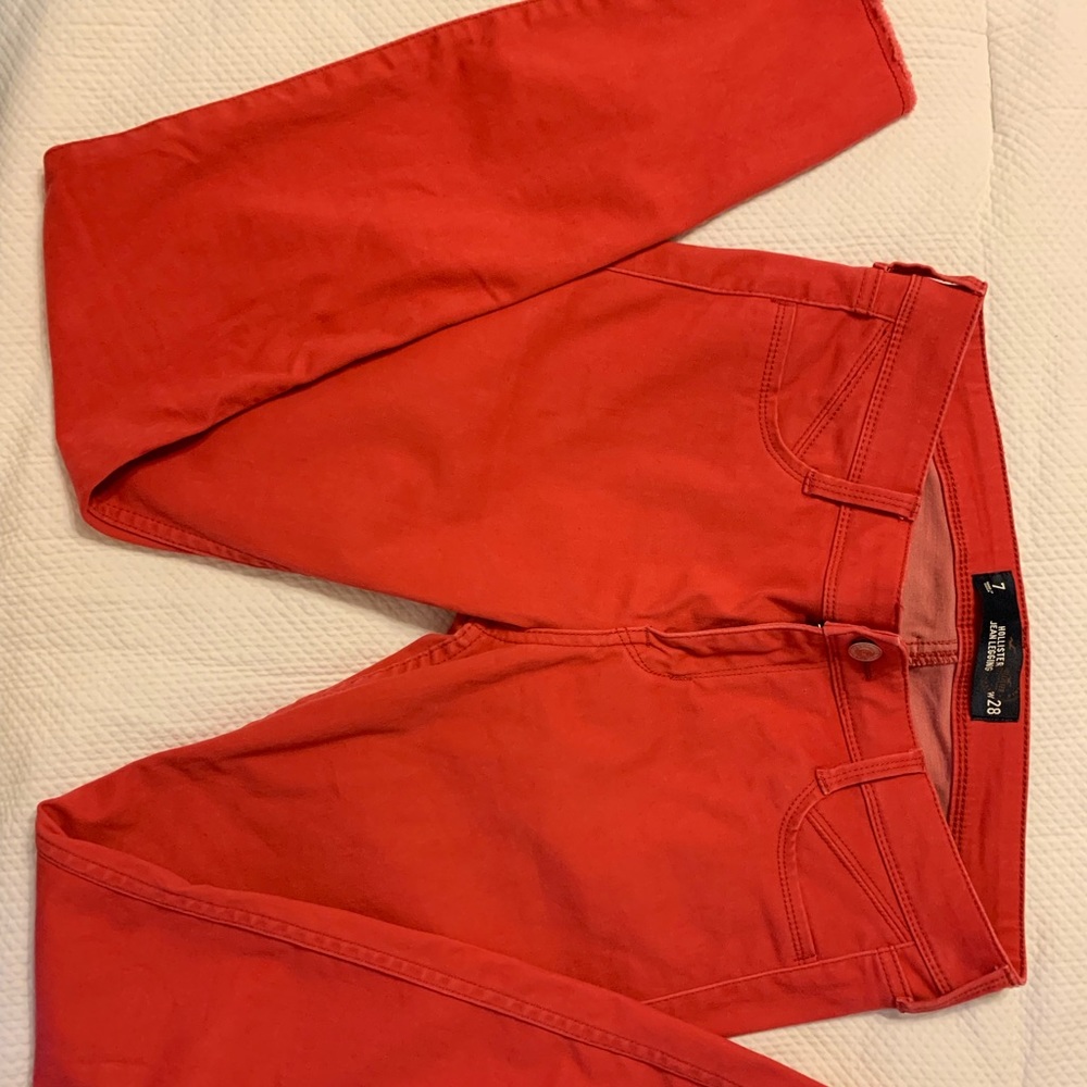 Red 👖 - Picture 2 of 4